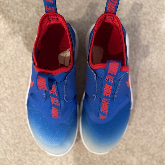 Kids Nike Flex Runner Sneakers in Size 2.5Y - Picture 6 of 7